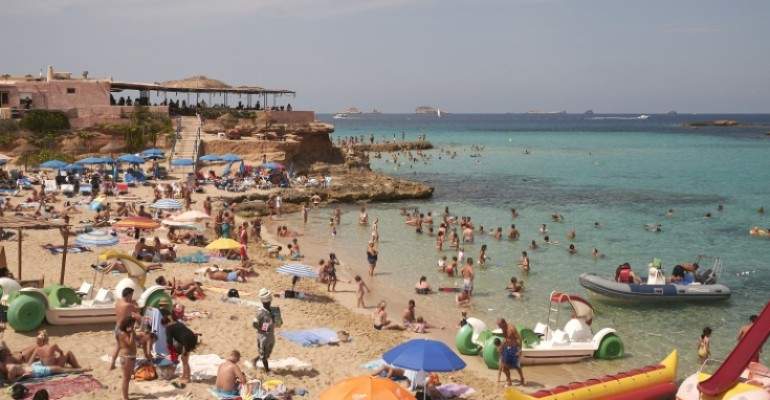turismo-ibiza-playa-2.jpg