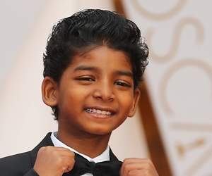 /imag/_v0/770x417/e/c/4/sunny-pawar.jpg - 300x250