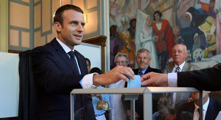macron-vota-legislativas.jpg