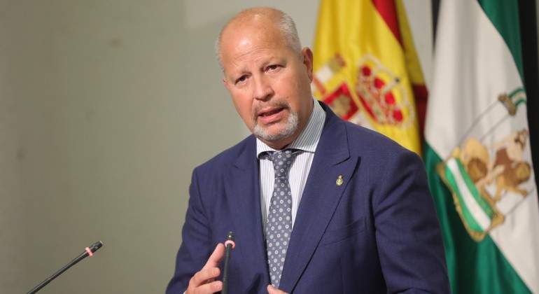 EuropaPress_3735742_consejero_educacion_deporte_javier_imbroda_intervencion_rueda_prensa.jpg