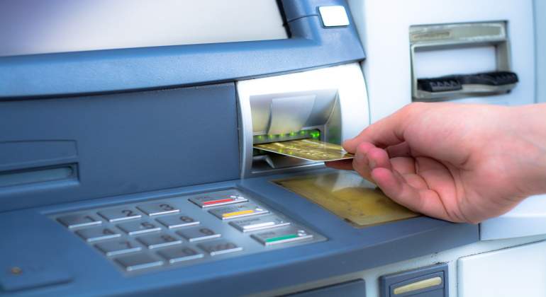tarjeta-credito-dinero-istock.jpg