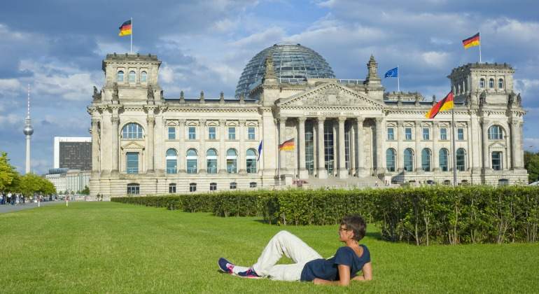 alemania-banderas-campo.jpg