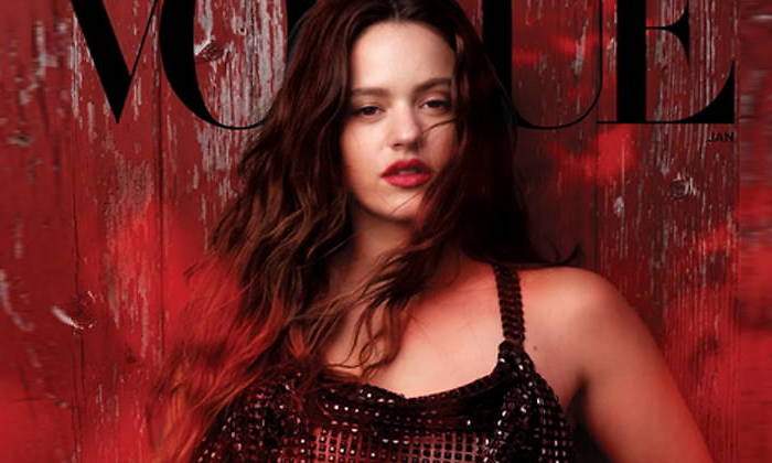 rosalia-pechos-vogue-770.jpg