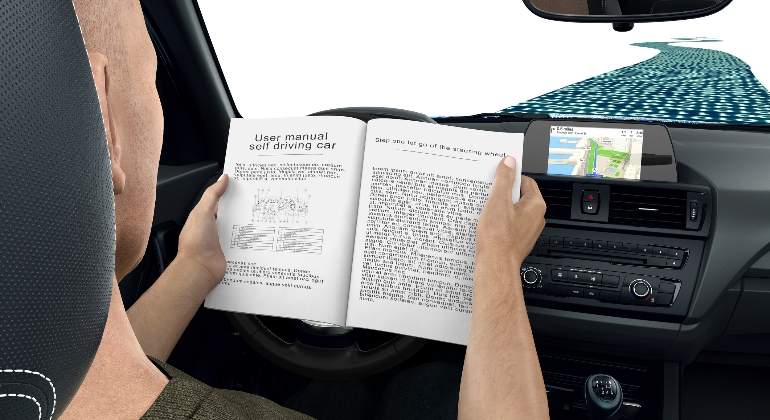 coche-autonomo-conductor.jpg