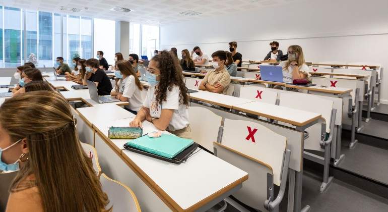Visita_FCS_Inici_Curs_20DLL53.jpg