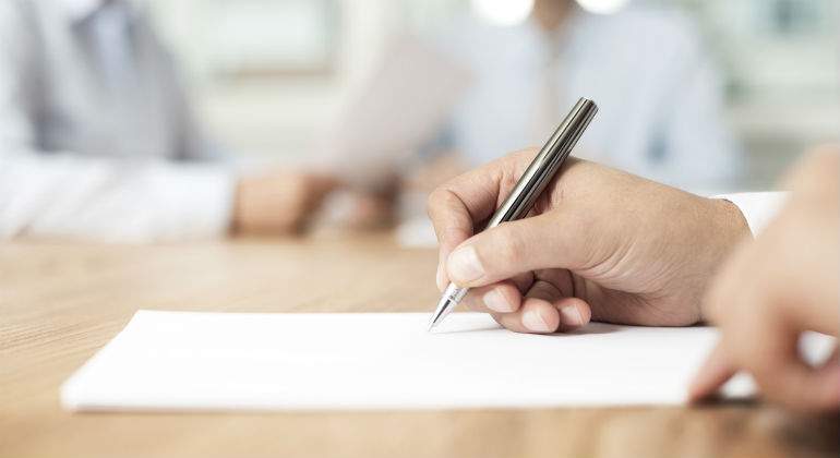 contrato-istock.jpg