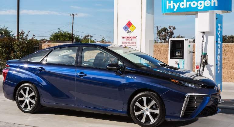toyota-mirai-ecomotor.jpg