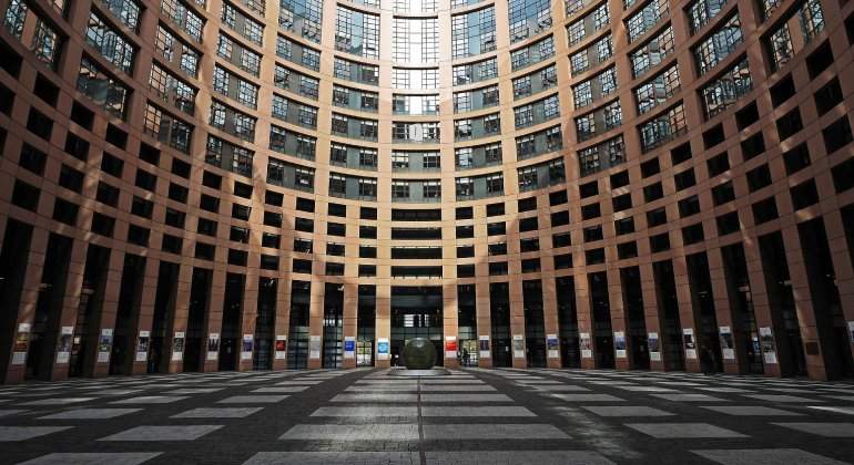 european-parliament.jpg