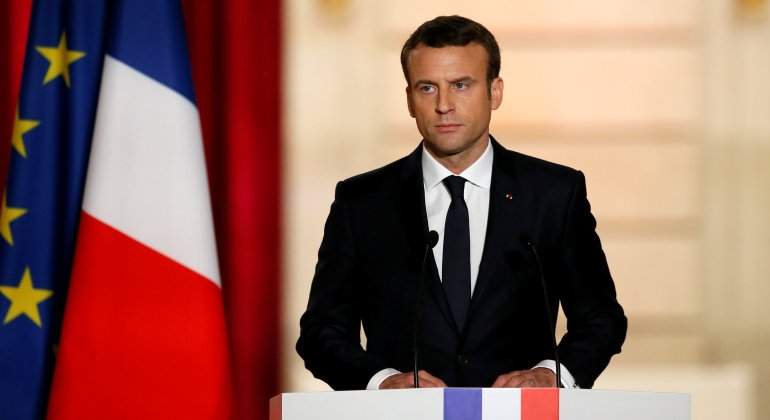 macron-toma-posesion-reuters.jpg