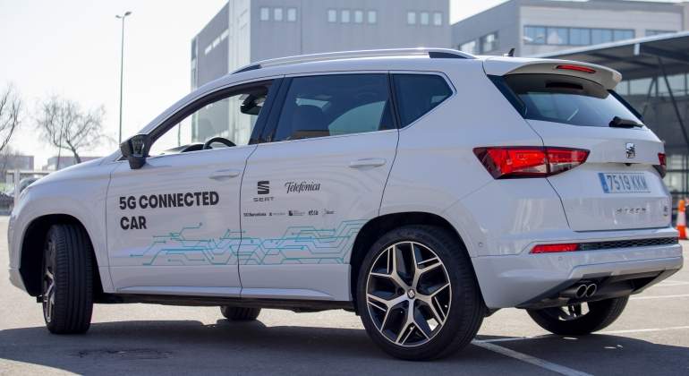 seat-5g-connected.01.jpg