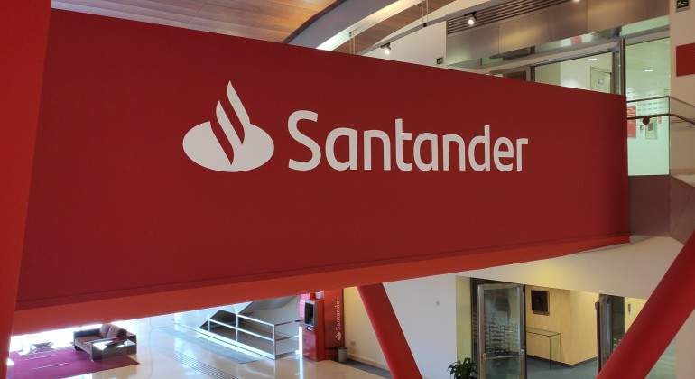 banco-santander-cartel.jpg