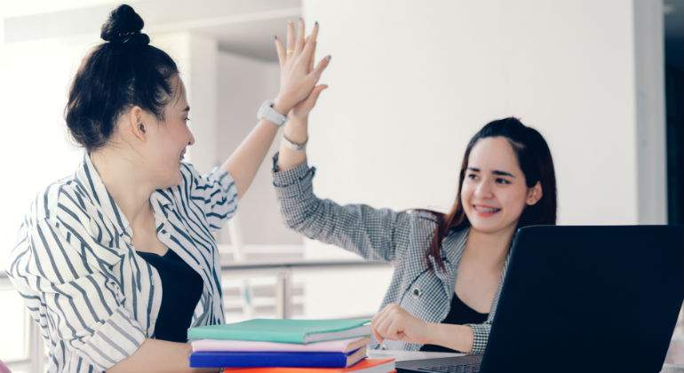 mujeres-estudiantes-defini.jpg