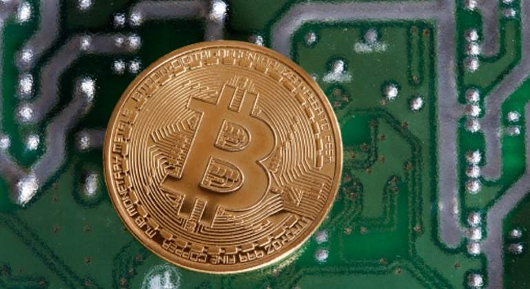 bitcoin-placa.jpg
