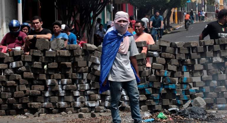 nicaragua-protestas-joven-trinchera-770x420-reuters.jpg