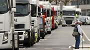 Los transportistas autónomos y las pymes rechazan la propuesta y se suman a los paros