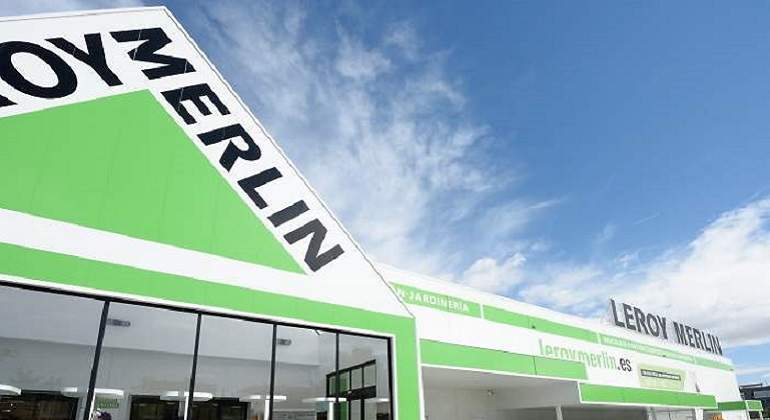 700x420_leroy-merlin-cartel-tienda-ep.jpg