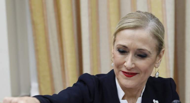 cifuentes-comparece-congreso-efe.jpg