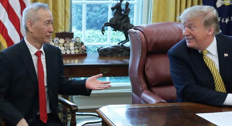 liu-he-donald-trump-china-eeuu-principio-acuerdo-comercial-despacho-oval-11octubre2019-reuters-770x420.jpg