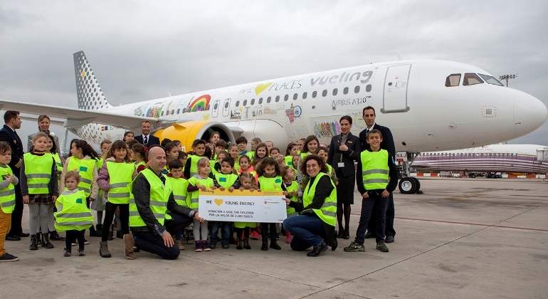 vueling-ninos-efe.jpg