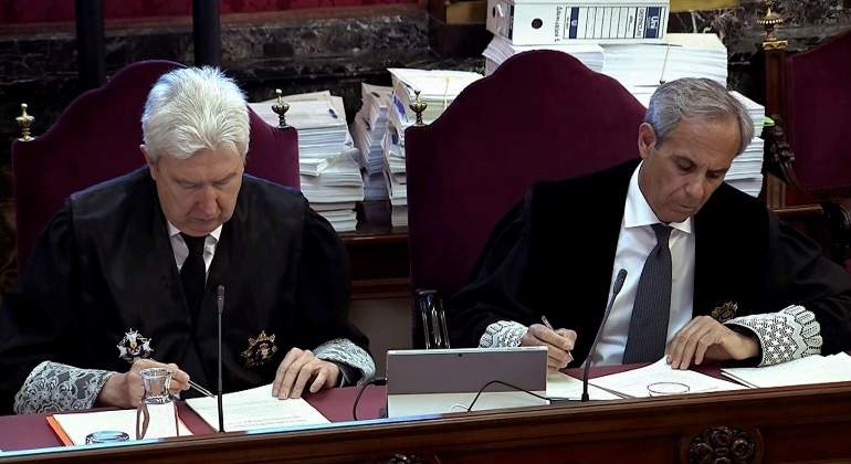 fiscales-cadena-moreno-efe.jpg