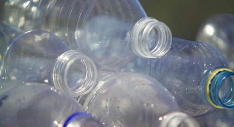 botellas-de-plastico.jpg