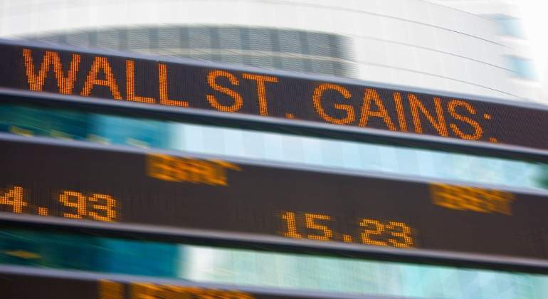 electronic-stock-ticker-new-york-istock.jpg