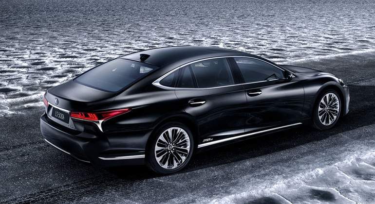 lexus-ls500h-2017.jpg