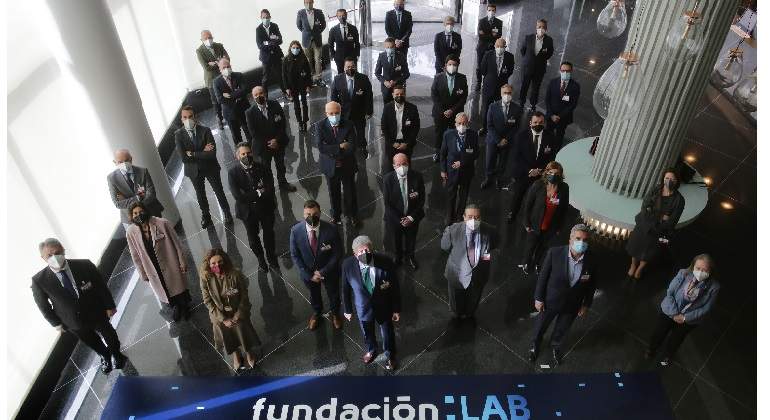 JD-AVE-y-Patronos-Fundacion-LAB-Mediterraneo.JPG