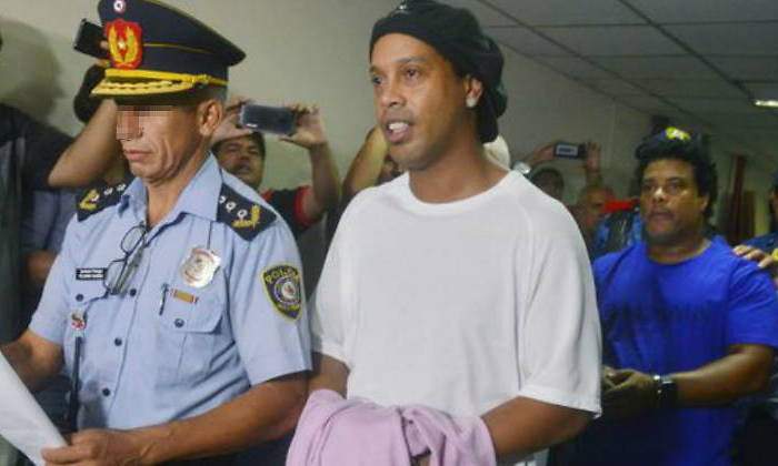 ronaldinho-prision-770.jpg