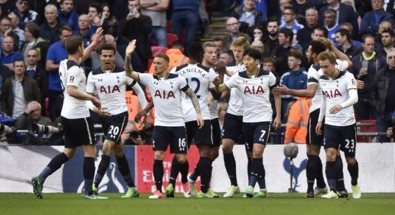tottenham-celebra-reuters.jpg