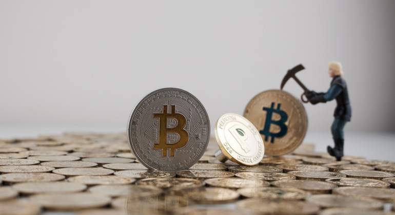 bitcoin-minando.jpg