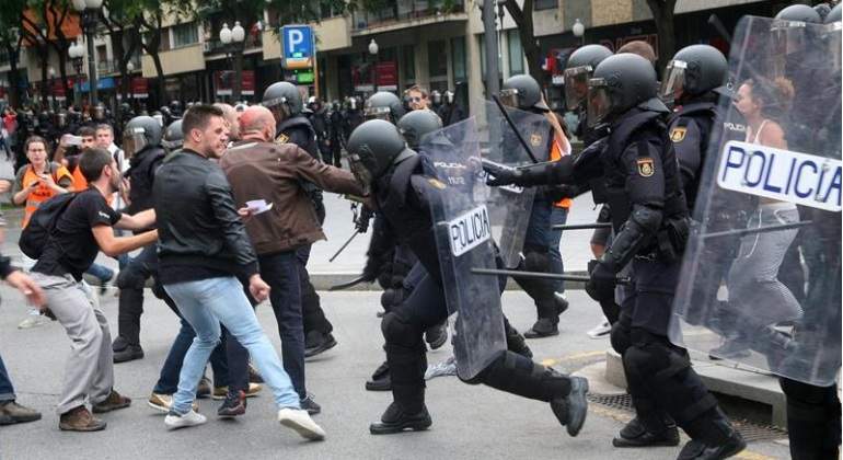 1-O-cargapolicial-Tarragona-EFE.jpg