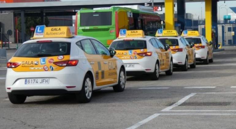 coches-autoescuela-efe.jpg