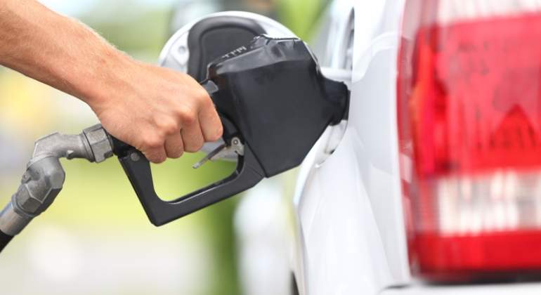 gasolina-dreamstime.jpg