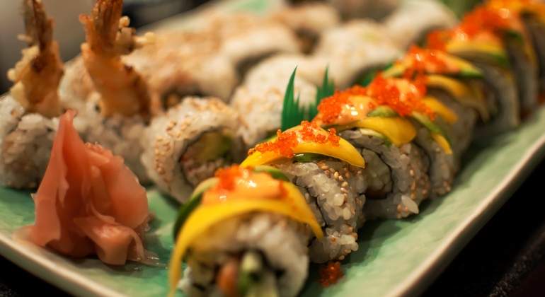 sushi california roll