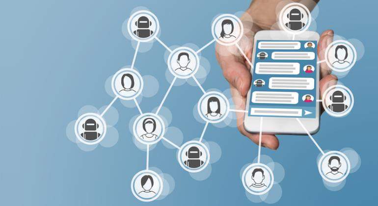 mensajeria-aplicacion-chatbot-770-dreamstime.jpg