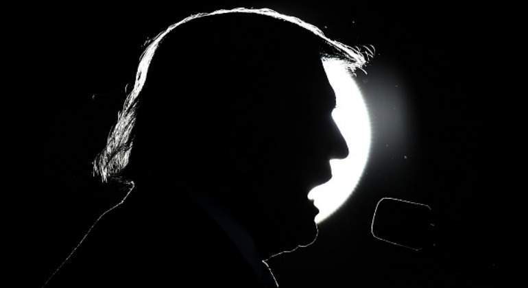 trump-donald-silueta.jpg