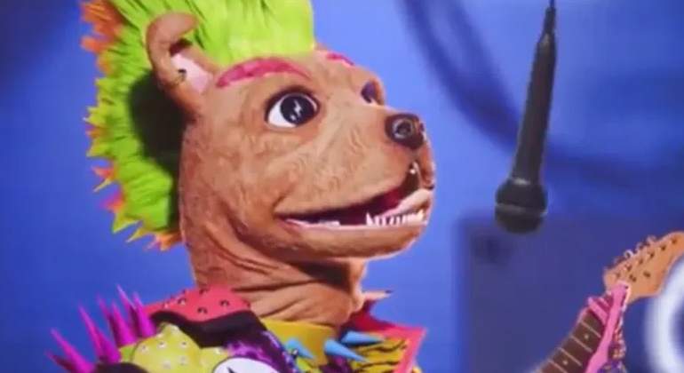 perro-mask-singer.jpg