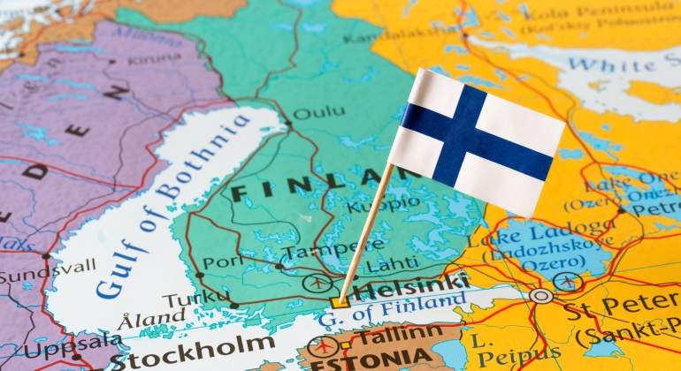 finlandia-mapa-banderita.jpg