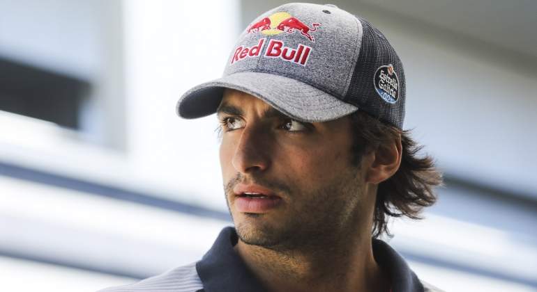 carlos-sainz-reuters.jpg