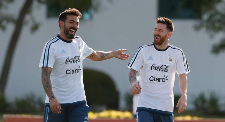 MESSI-POCHO-AFA-EFE.jpg