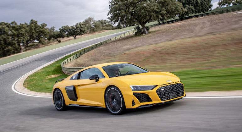 Audi-R8-2018-2.jpg