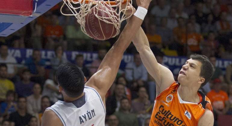 valencia-gana-madrid-semifinales-endesa-efe.jpg
