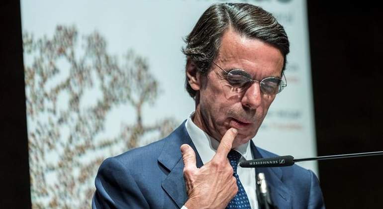aznar-economistas-efe.jpg