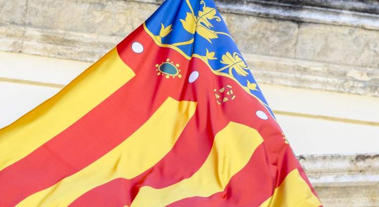 comunidad-valenciana-bandera-dreamstime.jpg