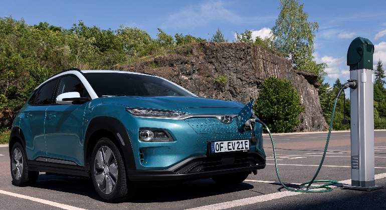 hyundai-kona-electrico-01.jpg