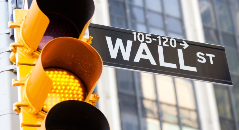 wall-street-amarillo.jpg