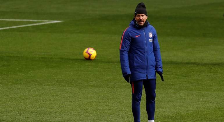 simeone-entrenamiento-huesca-efe.jpg