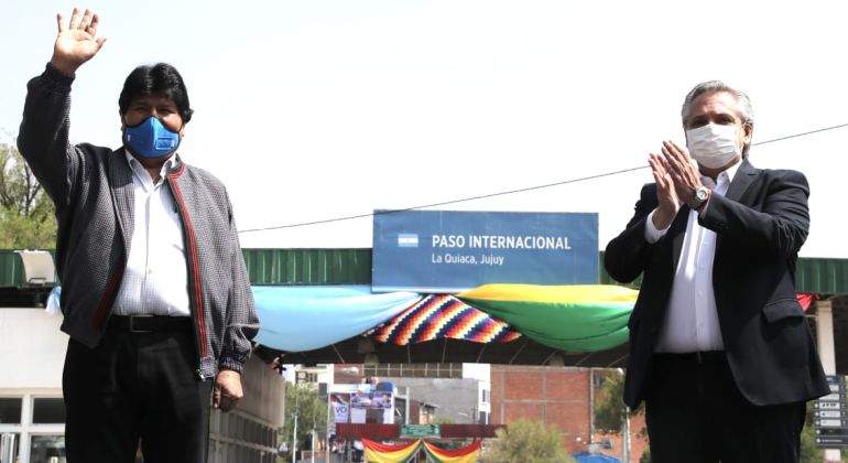 El-presidente-Alberto-Fernandez-junto-a-Evo-Morales-la-quiaca.jpg