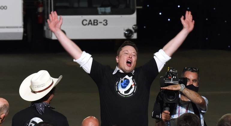elon-musk-celebra-reuters.jpg